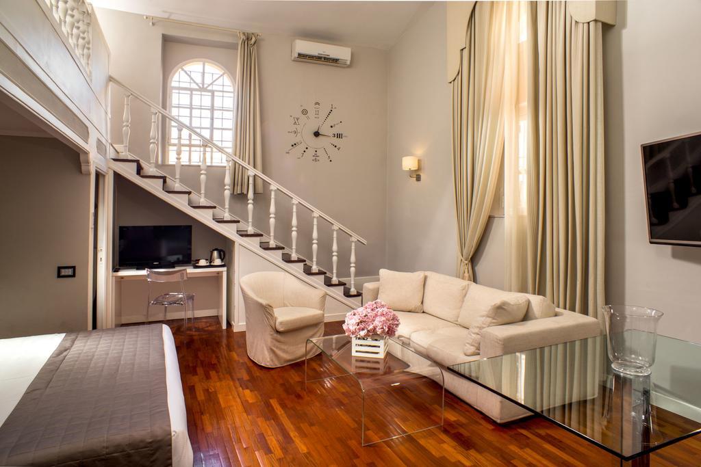 Отель Les Fleurs Luxury House Рим Экстерьер фото
